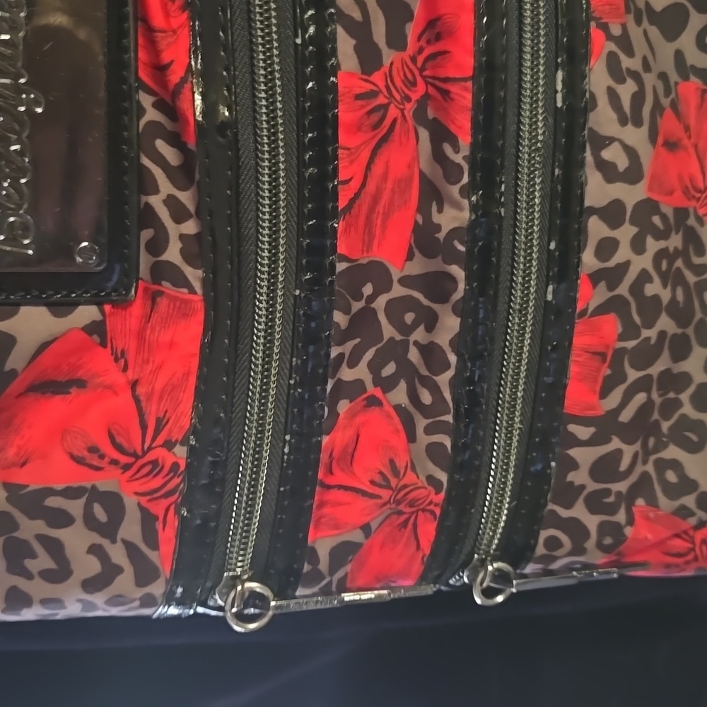 Betsry Johnson Bowsl Leppard Print Crossbody Purse - Picture 5 of 12